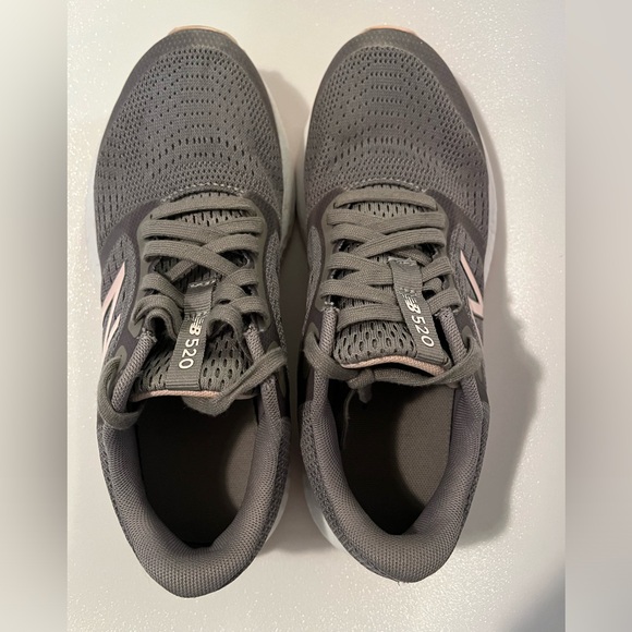 New Balance 520v6 sz 6.5 EUC - Picture 2 of 8